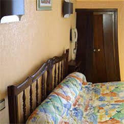 Le Relais Des Monedieres Hotel Seilhac Екстериор снимка